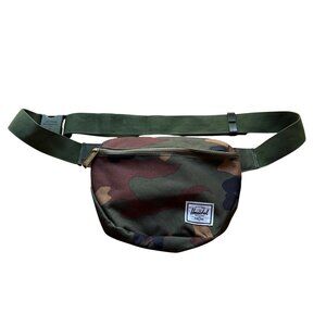 Herschel Woodland Camouflage Hip Pack Adjustable Strap Fanny Pack Waist Belt Bag